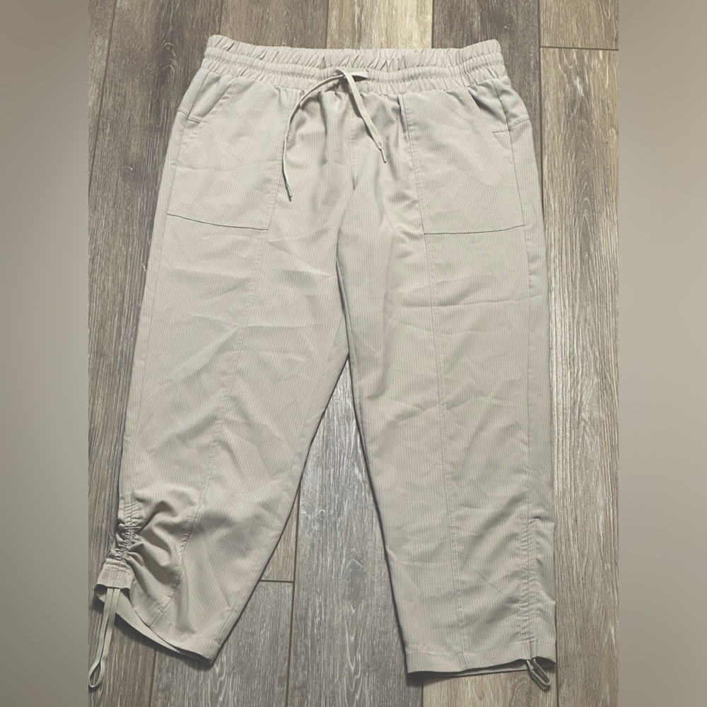 🛍️RBK lightweight elastic waist pants/jogger with adjustable bottom leg